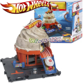 Hot Wheels City Комплект с количка Downtown Ice Cream Swirl HDR24